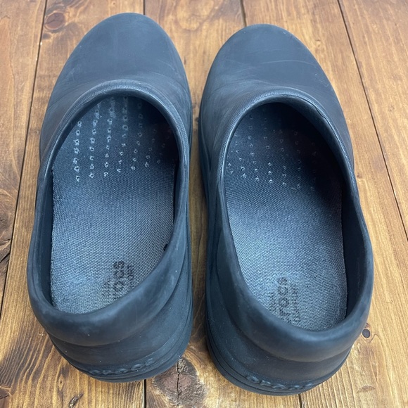COPY - Crocs clogs Womens size 7 black crocs lock - Picture 5 of 8